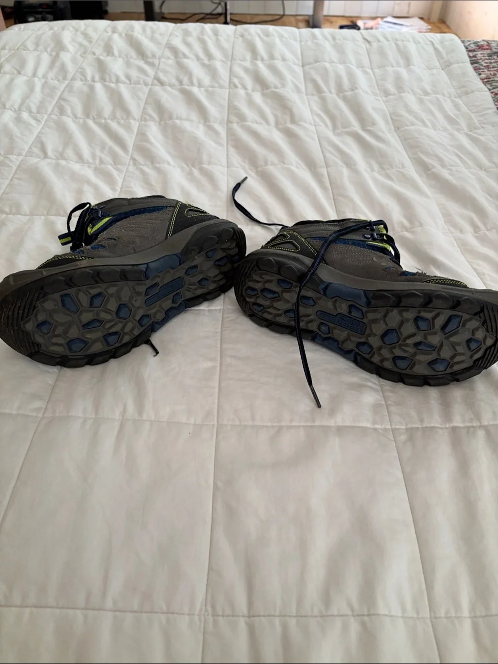 Merrell kids Gray & Blue Hiking Boots with Lime Accents Boys Sz 4